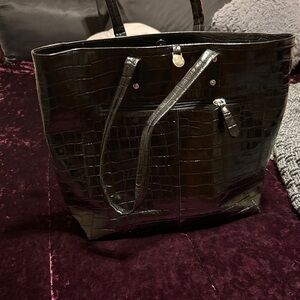 Elegant Black Crocodile-Embossed Tote Bag